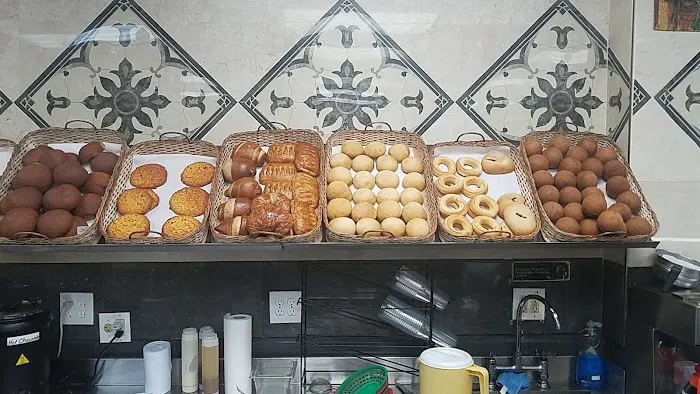 Girasol Bakery Picture 4