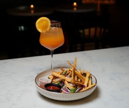 C Bar & Lounge