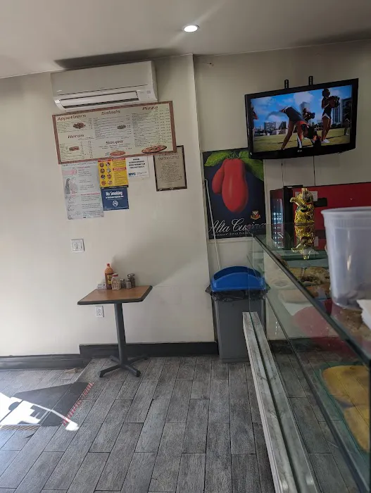 Ricky’s pizza Picture 5