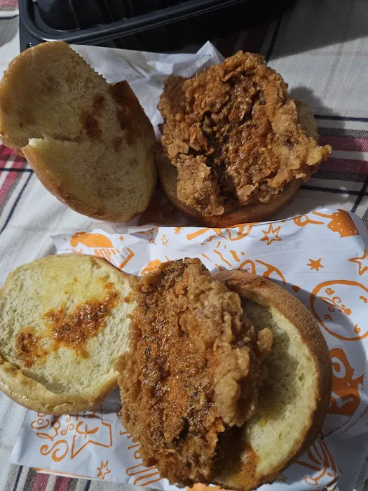 Popeyes Louisiana Kitchen Picture 2