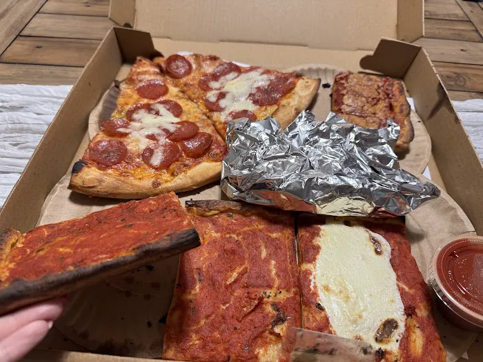 Ozone Pizzeria Picture 10