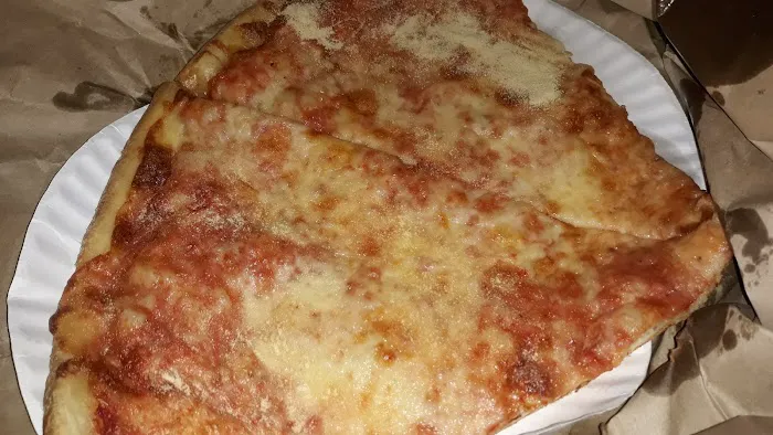 Medina Fried Chicken & Pizza Picture 8