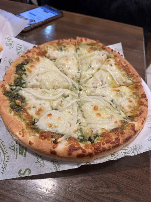 Singas Famous Pizza Picture 10