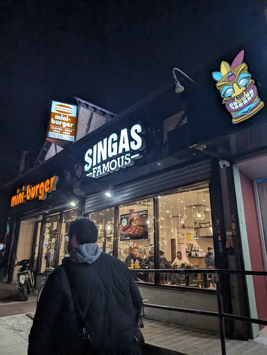 Singas Famous Pizza Picture 1