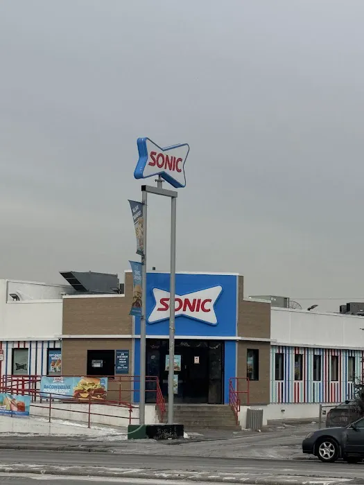 Sonic Drive-In Picture 1