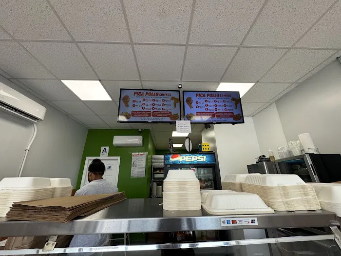 Equis Pica Pollo (Riverdale Ave) Picture 7
