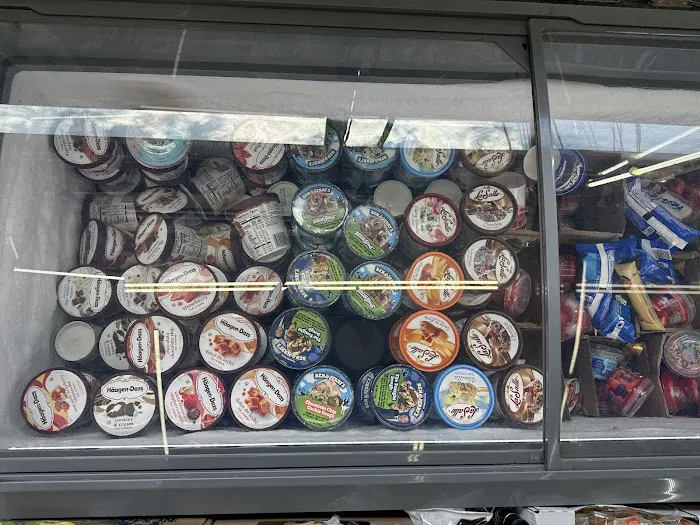 Jerome Deli Picture 8
