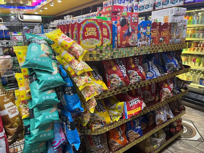 N Y Deli & Mini Market Picture 5
