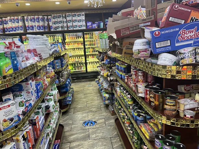N Y Deli & Mini Market Picture 8