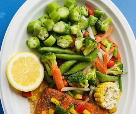 Seafood URWAY/ fruit & vegetable juice bar