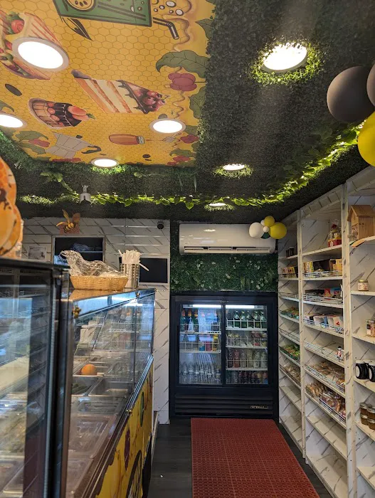 Bee Hive Juice Bar Picture 9