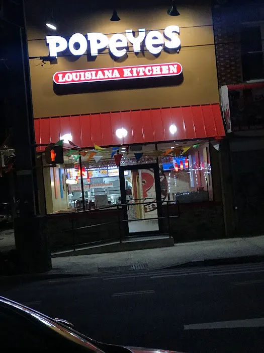 Popeyes Louisiana Kitchen Picture 2