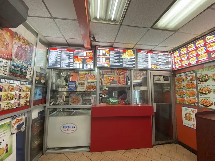 Crown Fried Chicken Picture 3