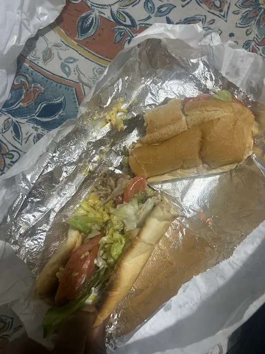 Go Express Deli Picture 3