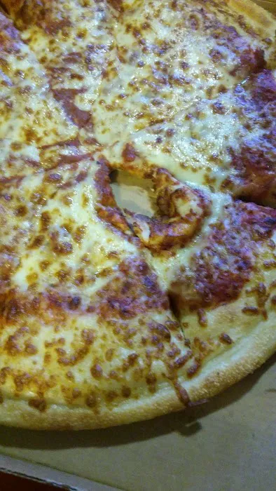 Little Caesars Pizza Picture 2