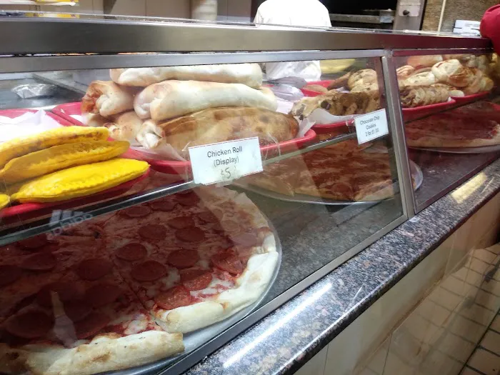 Frank's Pizza Picture 4