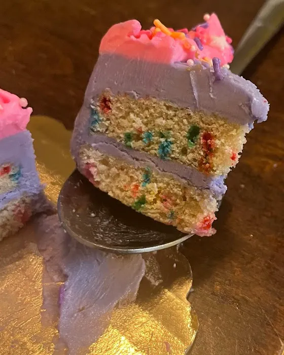 Izzy’s Sweets Boutique Homemade Desserts & Treats Picture 8