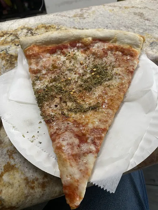 Armando's Pizza Picture 2