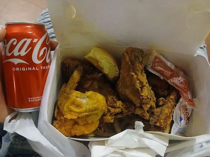 Crown Fried Chicken & Pizza Picture 7
