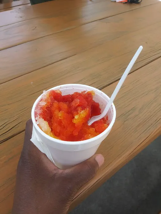 Uluangie's Hawaiian Shave Ice Picture 6