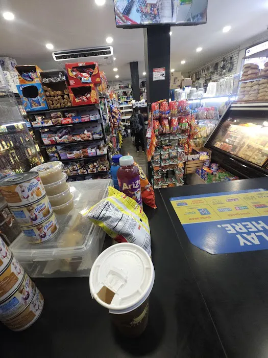Brot Deli Grocery Corp Picture 3