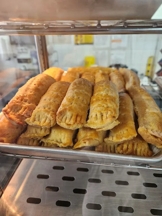 Island Flavors Caribbean Restaurant Picture 6