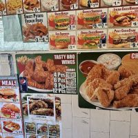 Crown Chicken & Deli ico