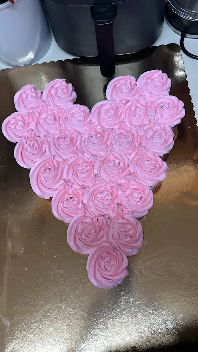 Deja's Cupcake Factory Picture 7