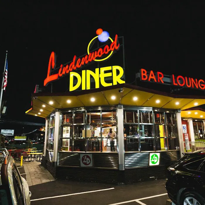 Lindenwood Diner Picture 8