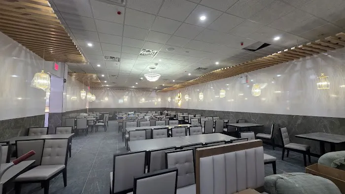 Charcoal Grill & Modern Buffet Picture 1