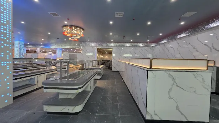 Charcoal Grill & Modern Buffet Picture 3