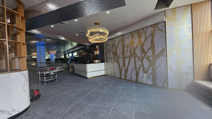 Charcoal Grill & Modern Buffet Picture 7