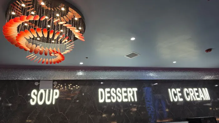 Charcoal Grill & Modern Buffet Picture 6