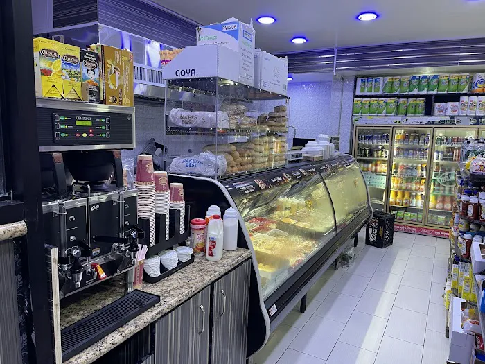 Redan Deli Picture 10