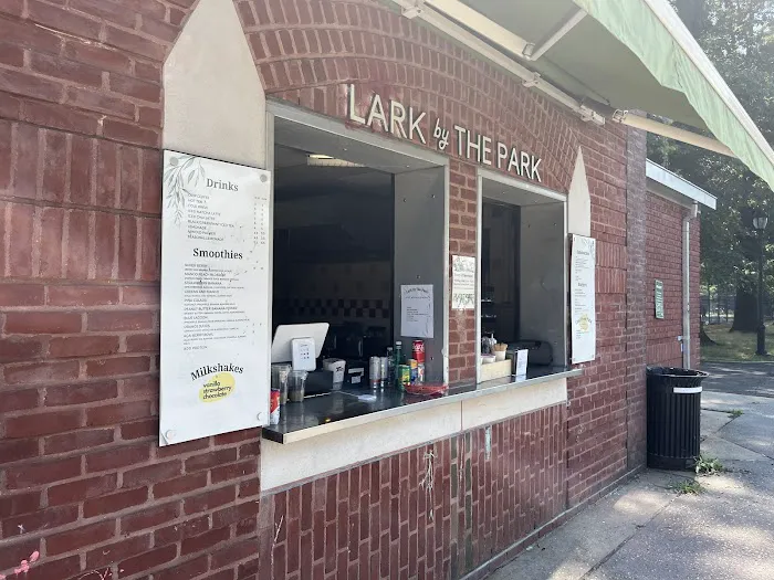 Lark by the Park Picture 9