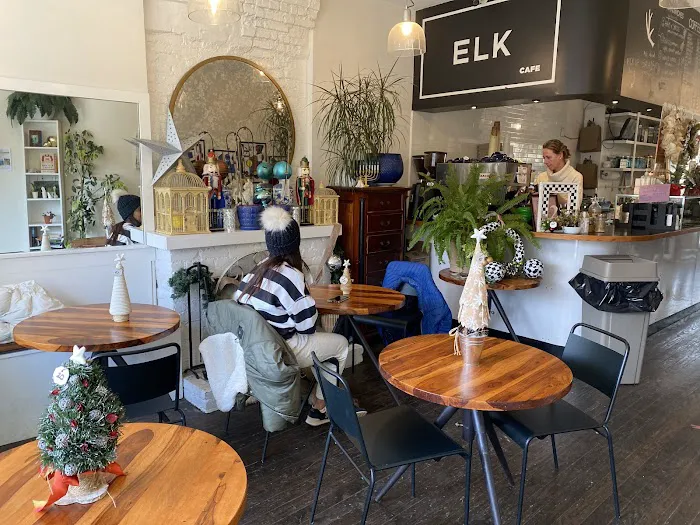 Elk Cafe Picture 10