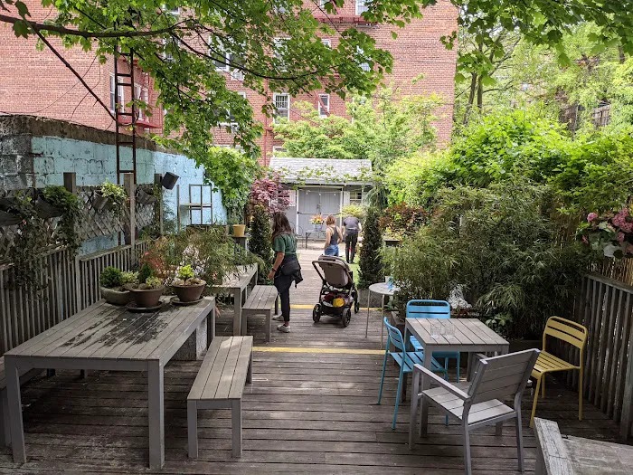 Elk Cafe Picture 7