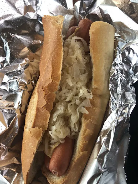 Mom & Me Hot Dog Truck Picture 1