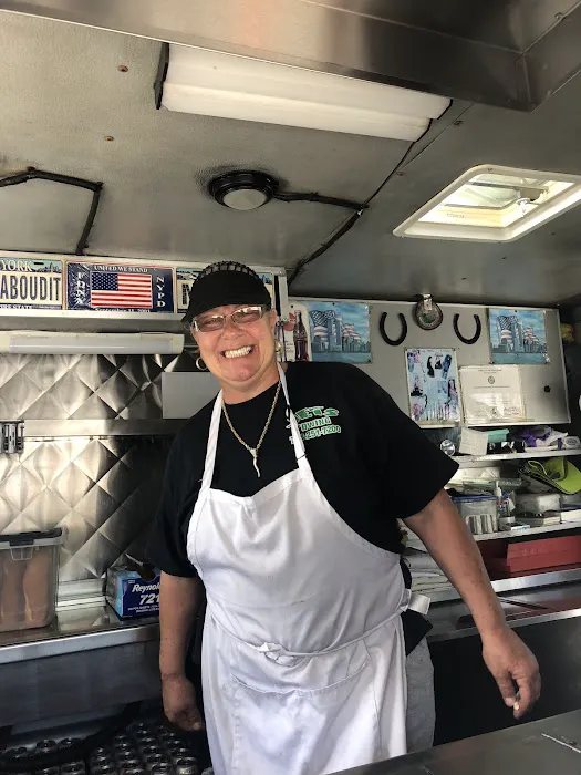 Mom & Me Hot Dog Truck Picture 6