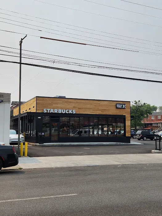 Starbucks Picture 7