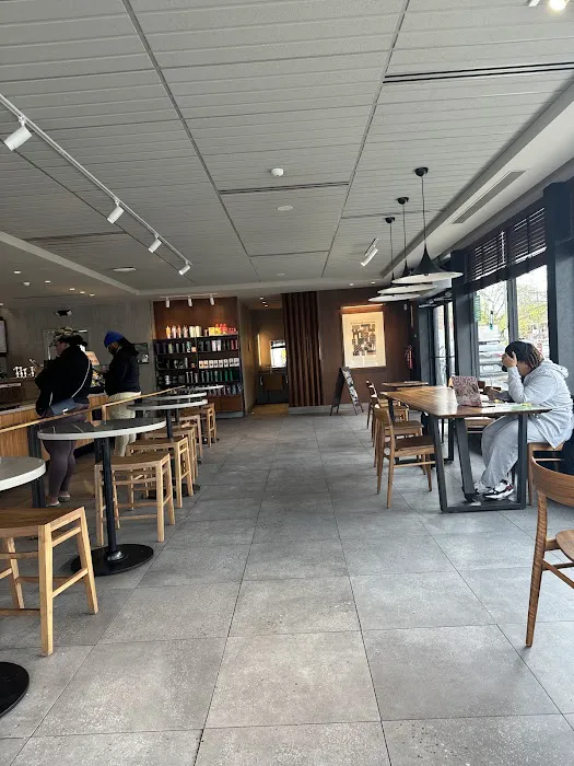 Starbucks Picture 8