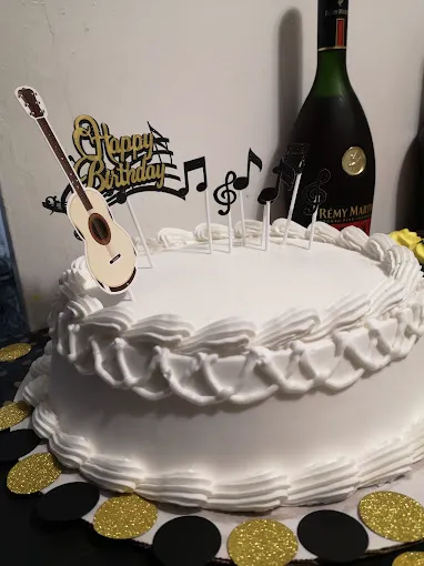 Steph's Cake Shop Picture 2