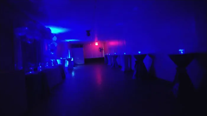 Tj's Social Club Picture 3
