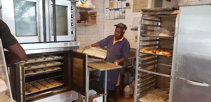 La Baguette Shop Picture 2