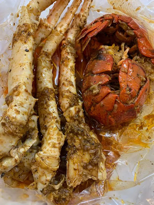 Cairo’s seafood kitchen Picture 10