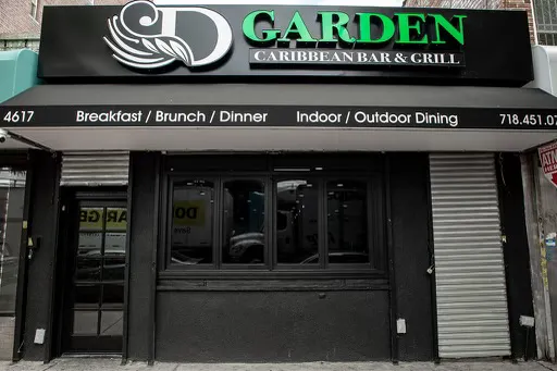 D Garden Caribbean Bar & Grill Picture 8
