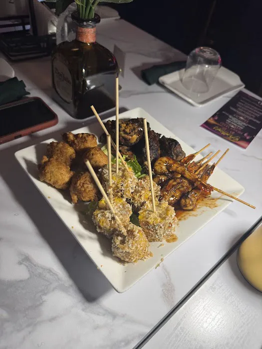 D Garden Caribbean Bar & Grill Picture 6