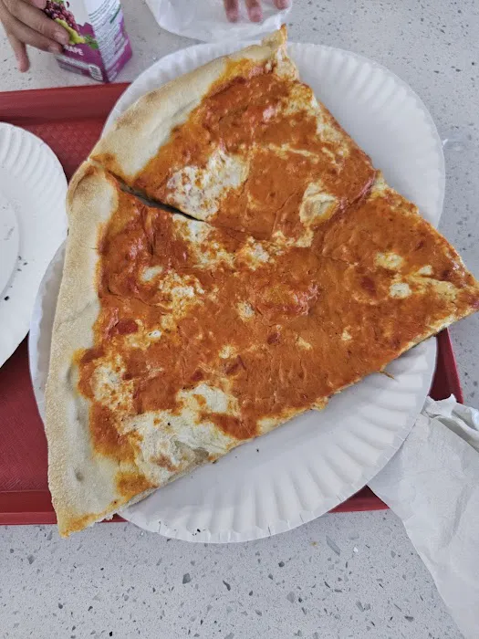 Cozie's Pizzeria & Cafe Picture 9