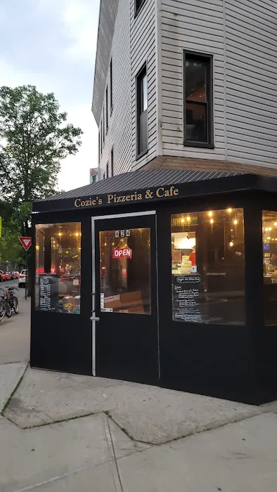 Cozie's Pizzeria & Cafe Picture 6