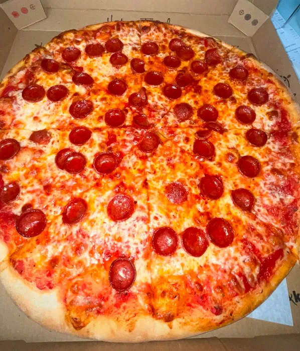 Cozie's Pizzeria & Cafe Picture 3